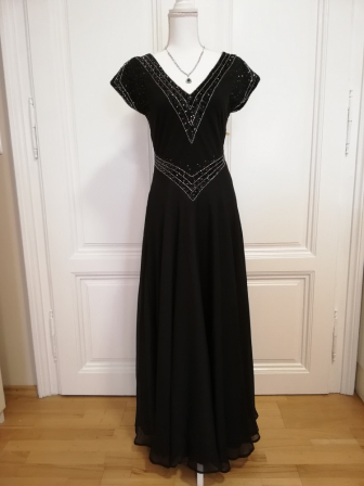 Abendkleid mit Pailletten